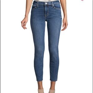 Hudson Midrise Natalie Super Skinny Raw Edge  
28